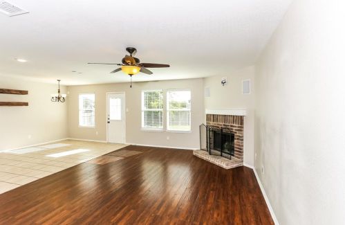 1265 Wysteria Ln, Burleson, TX 76028-2720