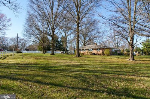 50 Clarence Ave, Shoemakersville PA  19555-1102 exterior