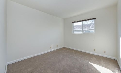 681 Seville Ln, Vacaville CA  95688-2044 exterior