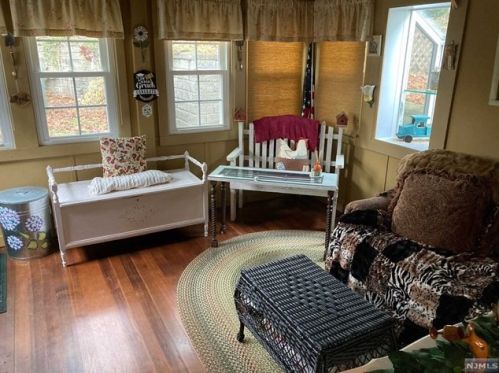 138 Forest Ave, Verona NJ  07044-1015 exterior