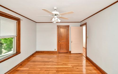 291 St, Dedham MA 02026-2044 exterior