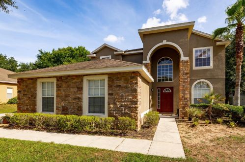 886 Valleyway Dr, Apopka, FL 32712-5491