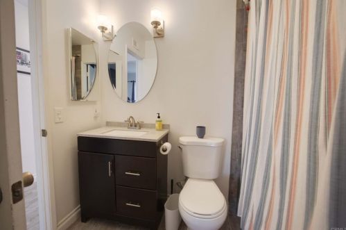 3682 Cliff Way, Oceanside CA  92056-4703 exterior