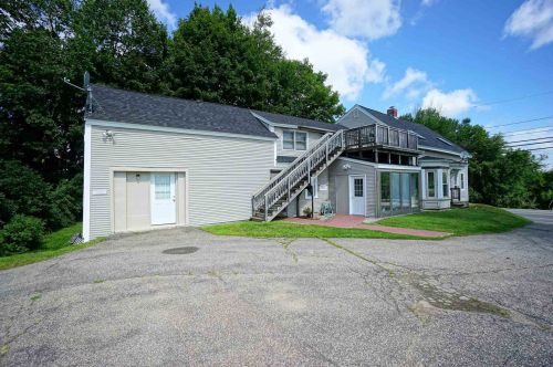 1273 1 Nh Tpke, Northwood NH  03261-3408 exterior