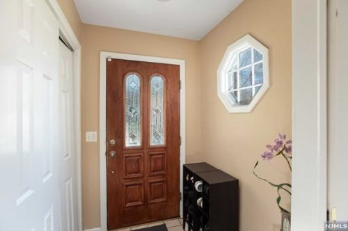 98 Birch St, Closter NJ  07624-1745 exterior