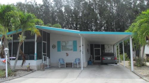 7050 Drum Dr, Saint James City, FL 33956-2725
