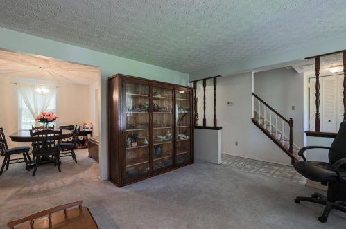 1295 White Oak Rd, Amelia OH  45102-2520 exterior