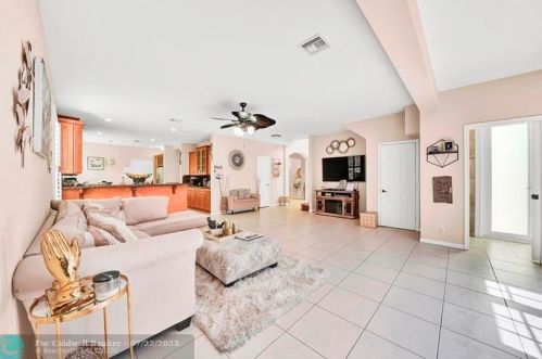 1578 191st Ave, Hollywood FL  33029-6149 exterior