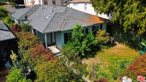 10650 Camarillo St, North Hollywood, CA 91602-1404