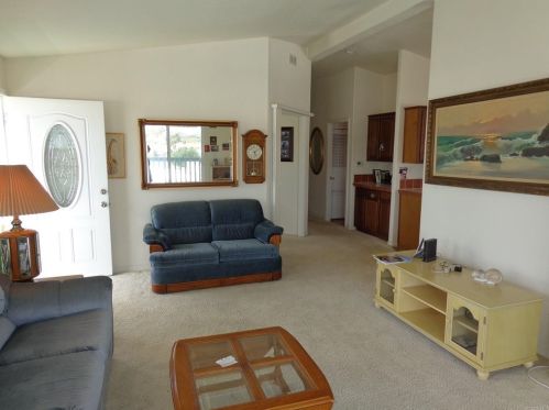58 Havenview Ln, Oceanside CA  92056-4831 exterior