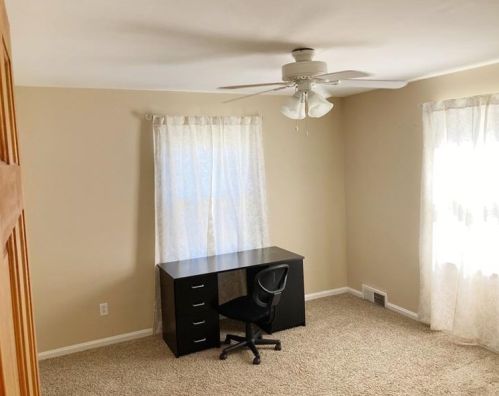 503 Grandview Ave, Zelienople PA  16063-1248 exterior