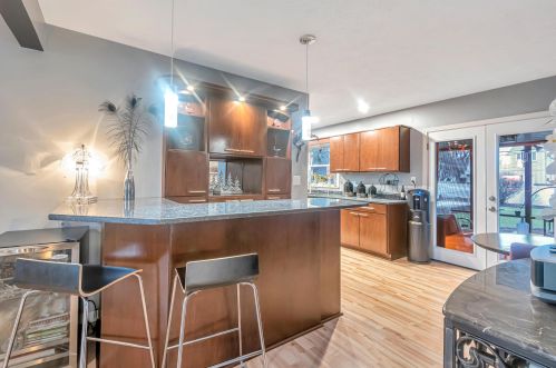 561 Vernon Heights Blvd, Marion OH  43302-5343 exterior