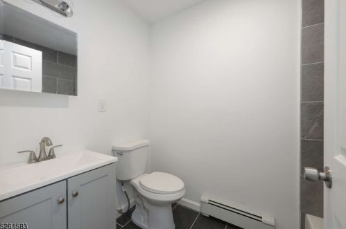 65 16 Ave, Paterson NJ  07501-2203 exterior