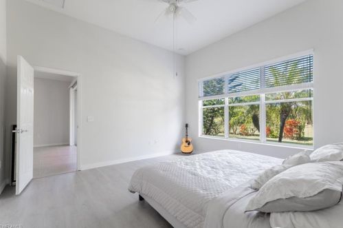 1955 Fairmont Ln, Naples FL  34120-4572 exterior