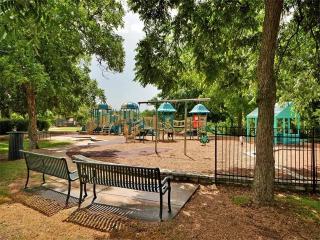14807 Snelling Dr, Leander TX  78641-3036 exterior