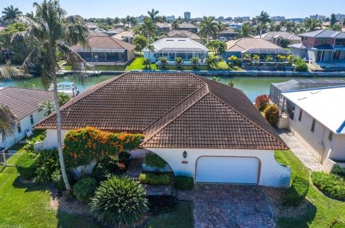 1131 Twin Oak Ct, Marco Island, FL 34145-5422