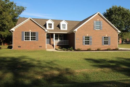 6014 Hays Dr, Columbia, TN 38401-5015