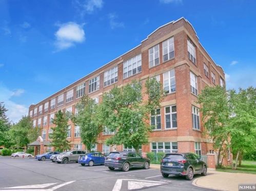 280 Main St, West Paterson NJ  07424-1236 exterior