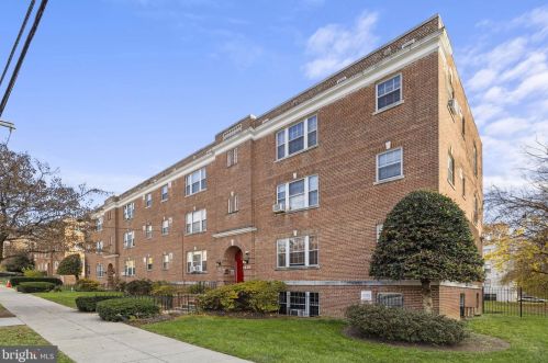 1446 Tuckerman St, Washington, DC 20011-1084
