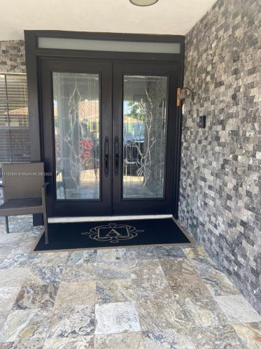 5223 Deerhurst Crescent Cir, Boca Raton, FL 33486-8534