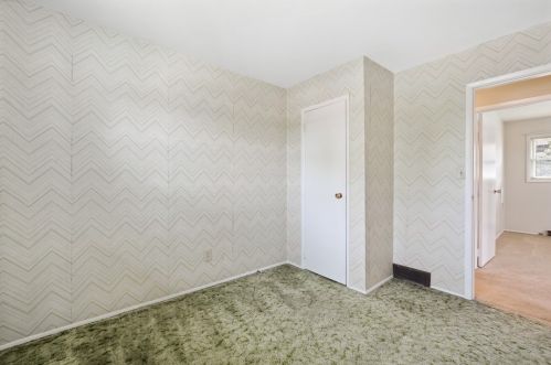 210 Dominican Way, Zelienople PA  16063-1403 exterior