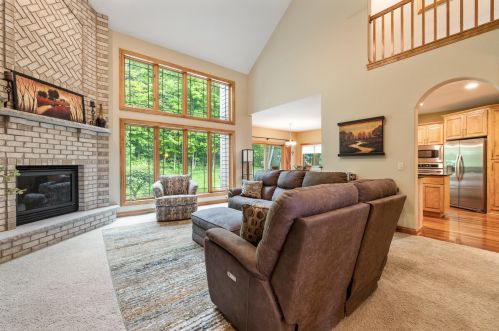 4080 Foxbury Ct, Slinger, WI 53086-9028