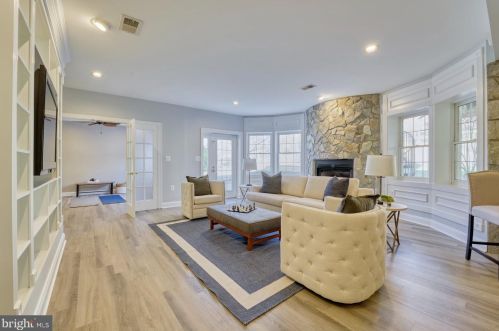 40280 Spectacular Bid Pl, Leesburg VA  20176-7173 exterior