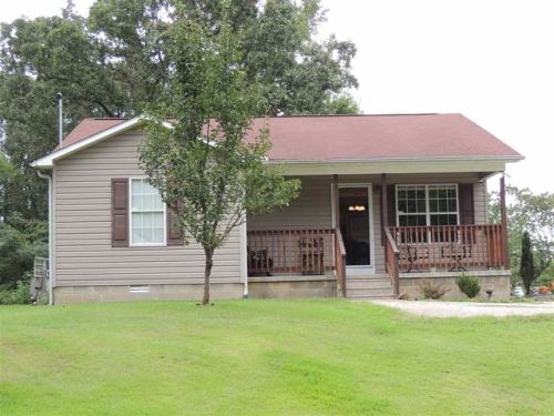 1135 Alberton Rd, Lexington TN  38351-7688 exterior