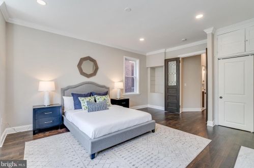 4425 Larchwood Ave, Philadelphia PA  19104-3915 exterior