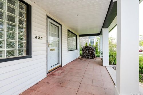 435 Albemarle Rd, Cedarhurst, NY 11516-1203