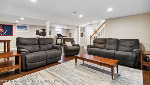 542 California Ave, Bricktown NJ 08724-1402 exterior