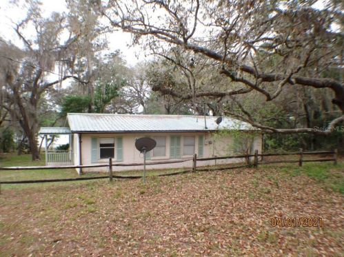 14640 61st Street Rd, Ocklawaha, FL 32179-2770