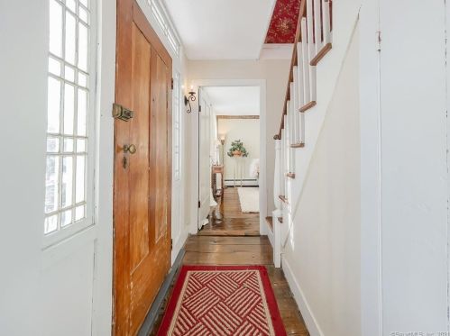 11 Whisconier Rd, Brookfield Center, CT 06804-3736