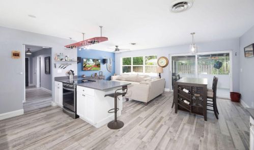 500 Captains Rd, West Palm Beach FL  33408-4810 exterior
