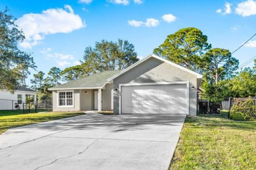 1051 Macao Ave, Fort Pierce, FL 34953-7252