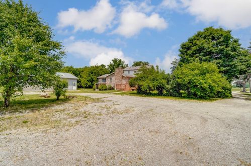 7186 National Rd, Brookville OH  45309-8784 exterior