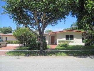 19411 18th Pl, Miami, FL 33179-3639
