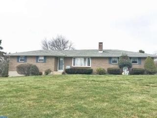 28 Rose Virginia Rd, Basket, PA 19547-8601
