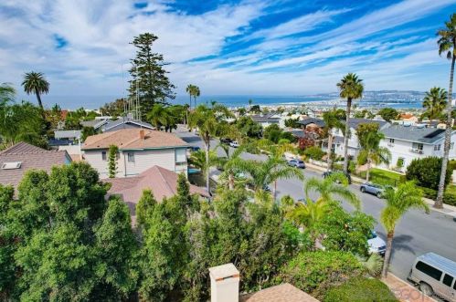 4421 Del Monte Ave, San Diego CA  92107-3607 exterior