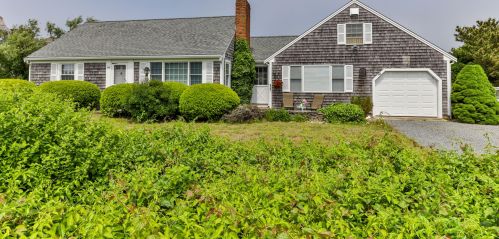 40 Howes Ln, Chatham, MA 02633-2914