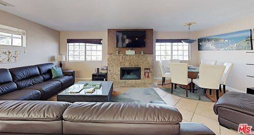 613 Balboa Blvd, Newport Beach, CA 92661-1103