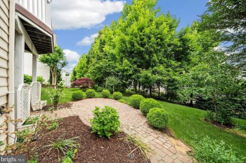 5433 Rodriquez Ln, Haymarket VA  20169-6100 exterior