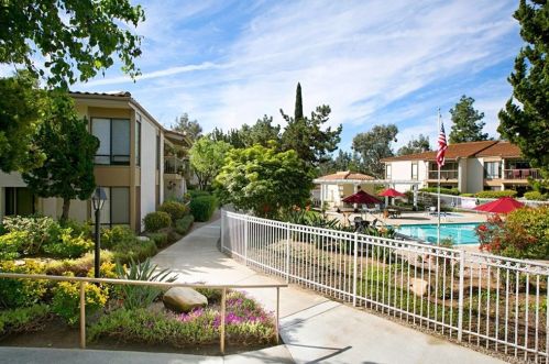 12515 Oaks North Dr, San Diego CA 92128-1614 exterior