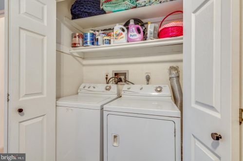 1120 Harbour Dr, Palmyra NJ  08065-1206 exterior