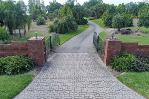 2415 Winterset Rd, Winter Haven, FL 33884-3163