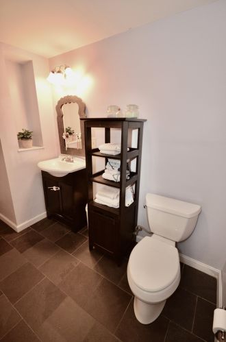 58 Back Riv Rd, Dover NH  03820-4400 exterior