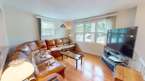 2002 New London Tpke, Coventry, RI 02816-4404
