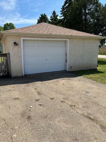 757 Terrace Ave, Menasha, WI 54952-1436