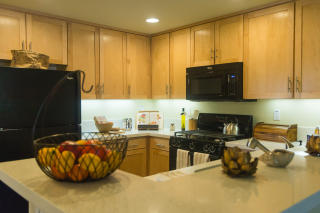 4940 Paso Robles Ave, Van Nuys CA  91316-3458 exterior