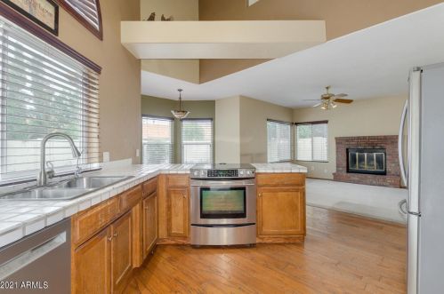 918 Sun Coast Dr, Gilbert AZ  85233-6723 exterior